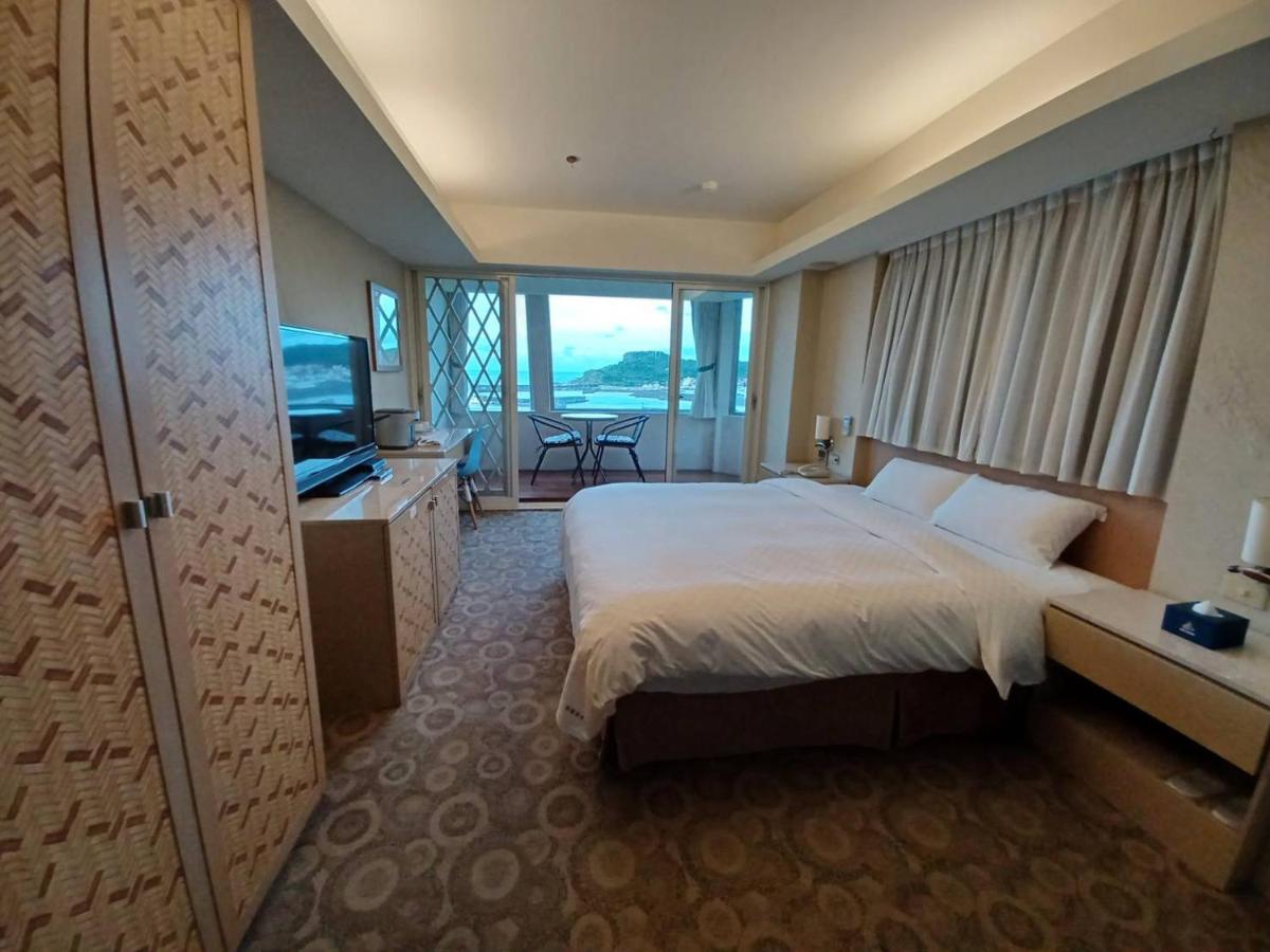 Blue Ocean Hotel Keelung Buitenkant foto
