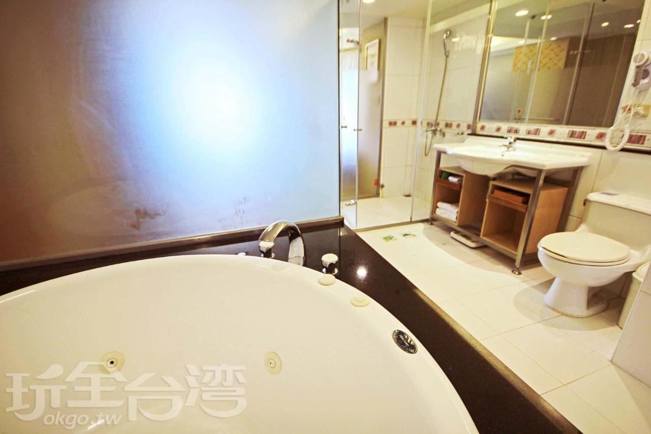 Blue Ocean Hotel Keelung Buitenkant foto
